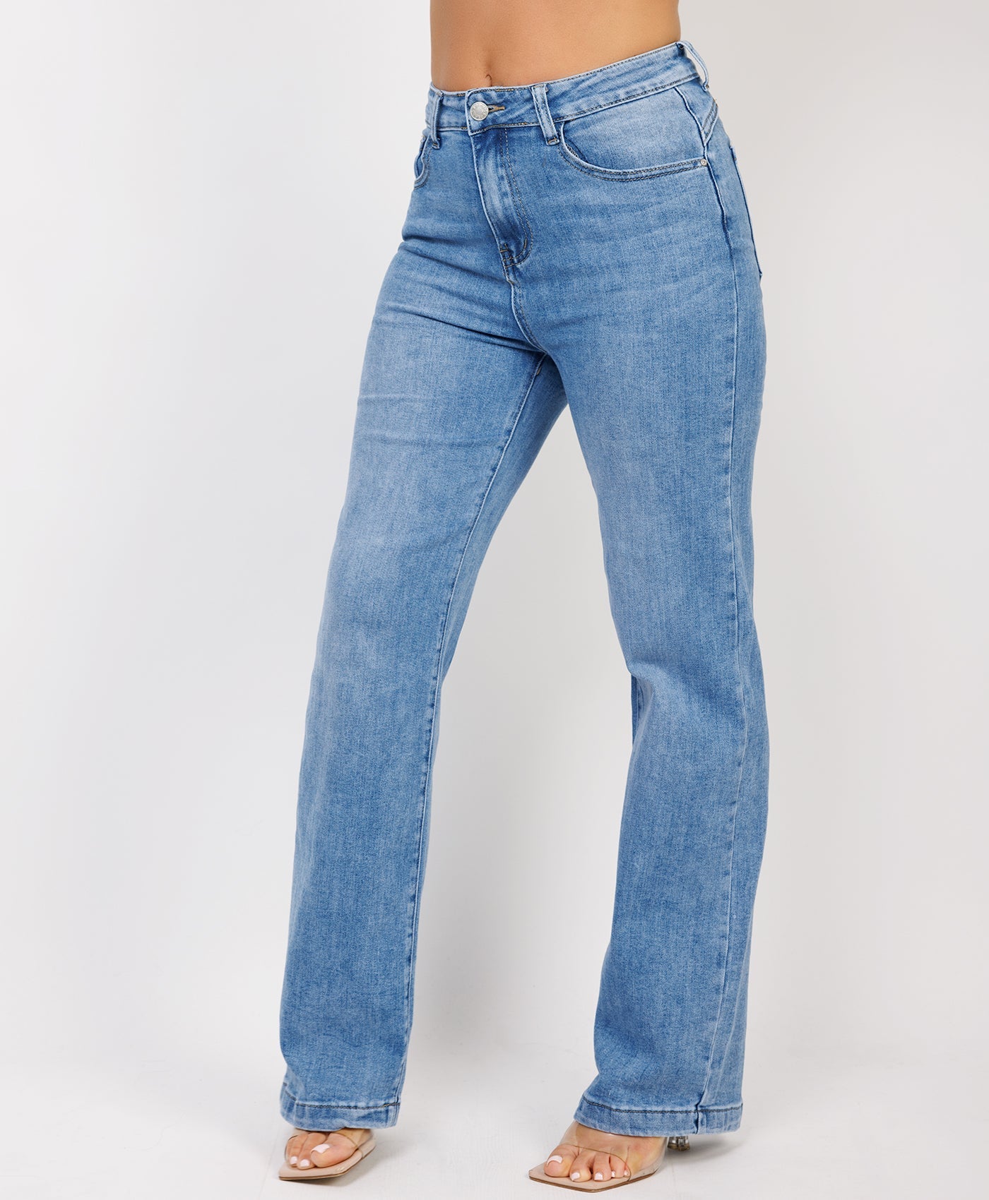 Mid-Waisted-Straight-Loose-Stretchy-Jeans-Denim-