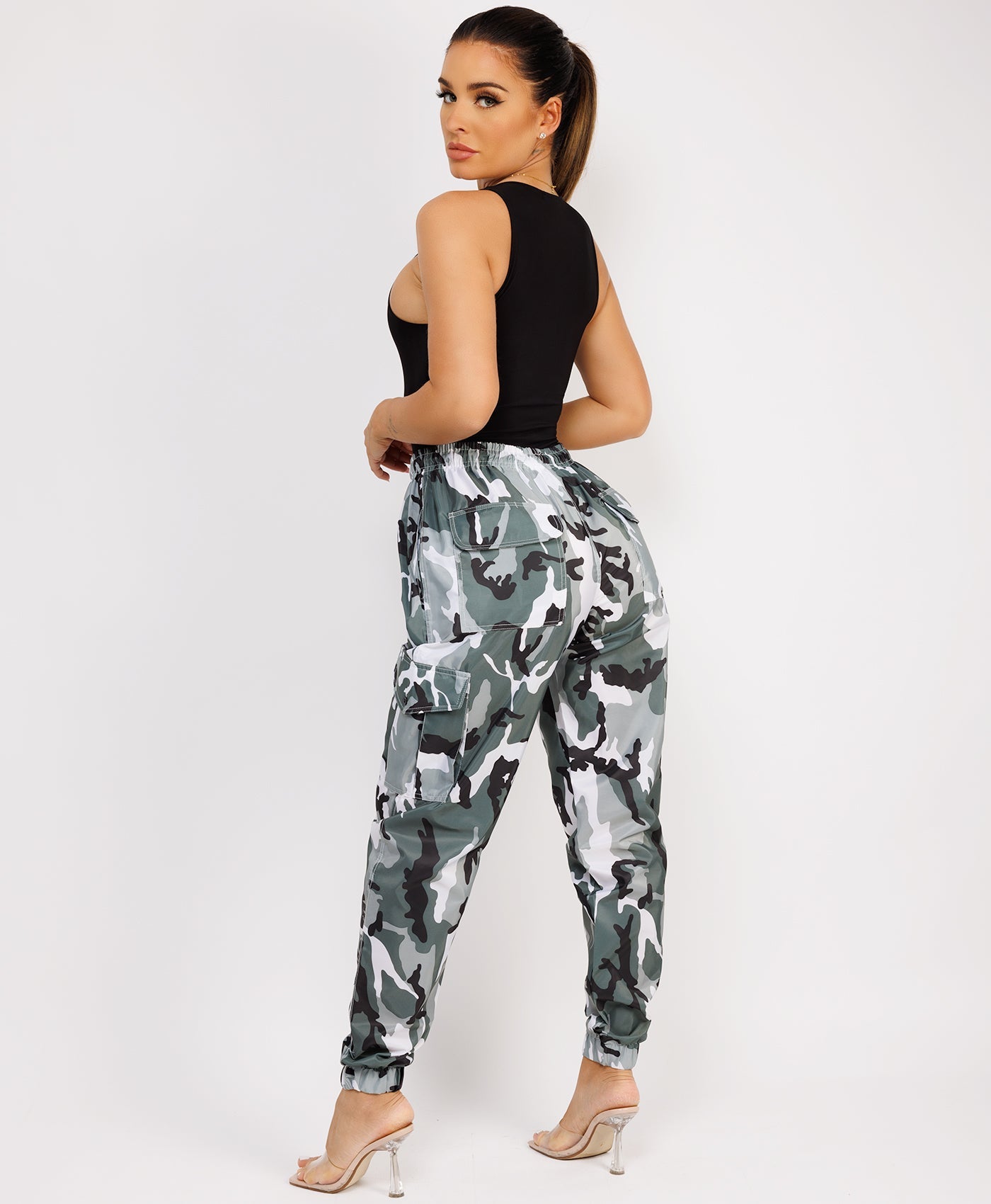 Ruffle-Shoulder-Sleeve-Ribbed-Set-Grey Camo-6