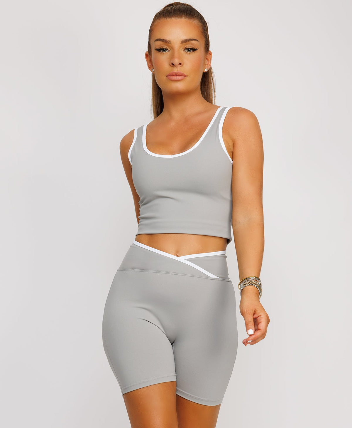 Contrast-Crop-Top-High-Waist-Cross-Band-Shorts-2